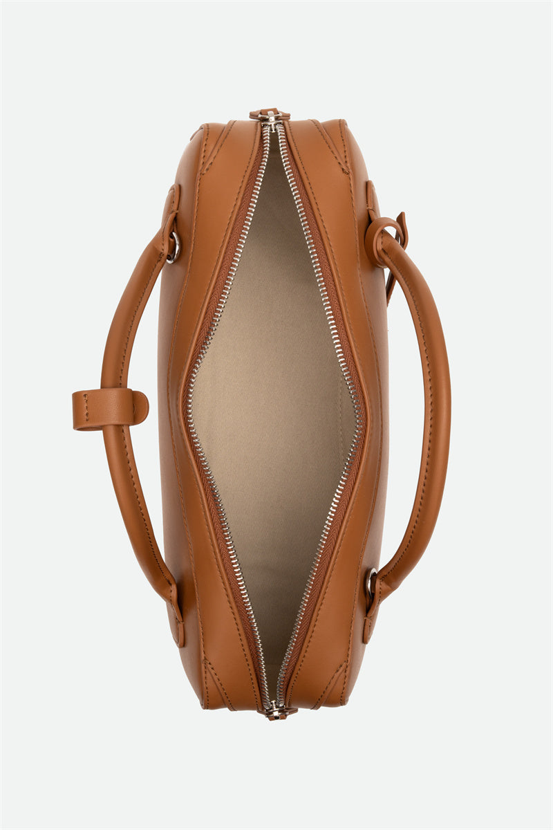 Curve (Alaïa Le Teckel)