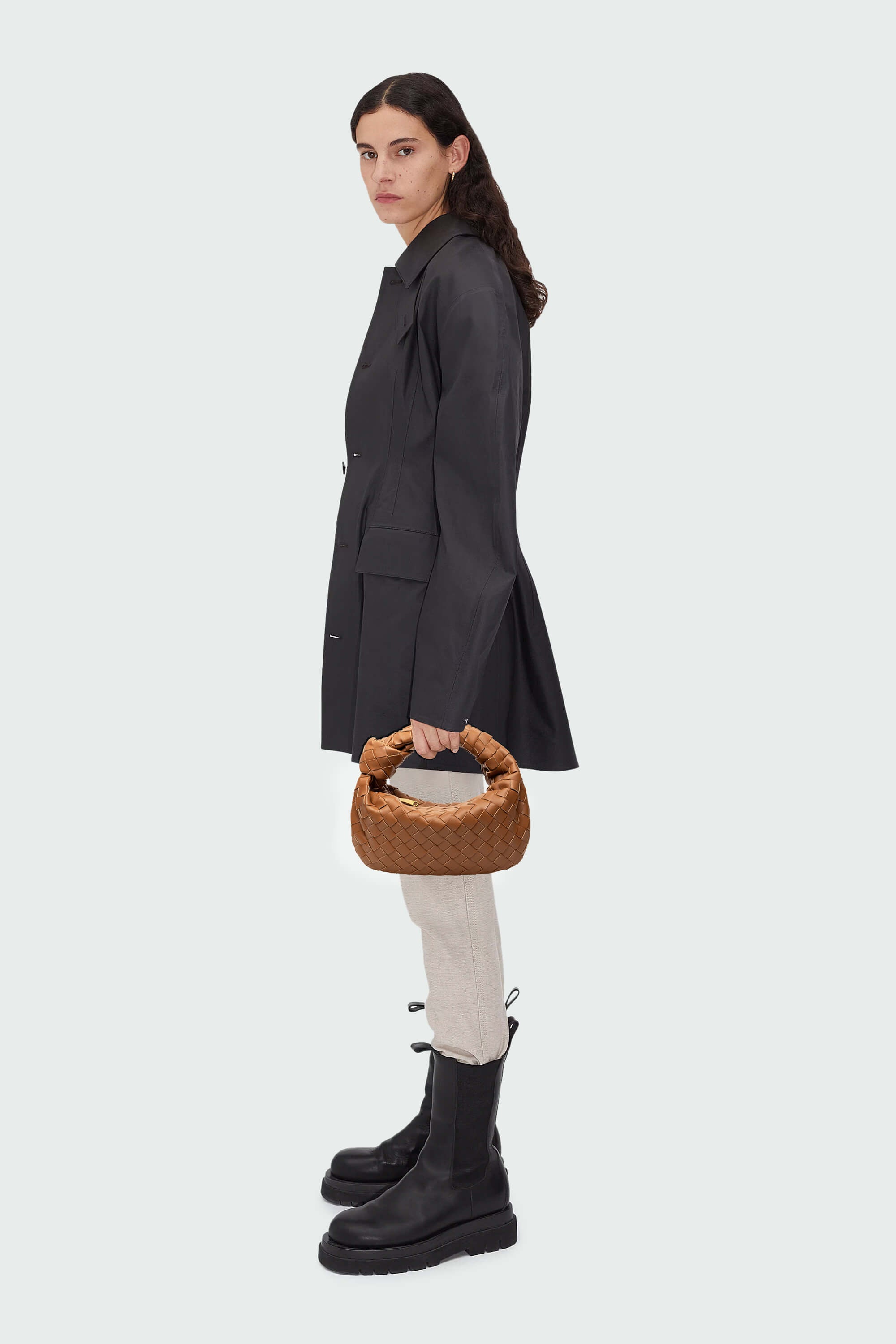 Knot_Bag_Small_Jodie_Genuine_Leather_Brown_Model