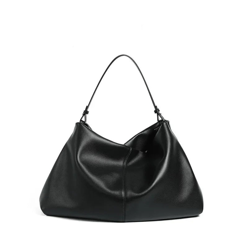 Valentina Assisi tote in Black