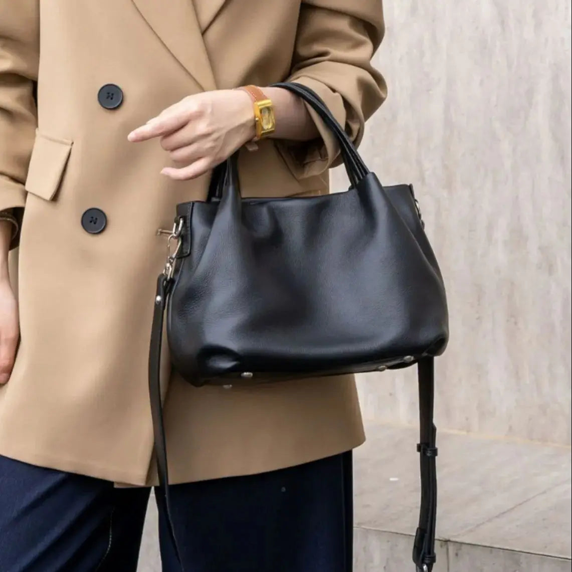 Valentina Tufo bucket bag in Ivory, back view
