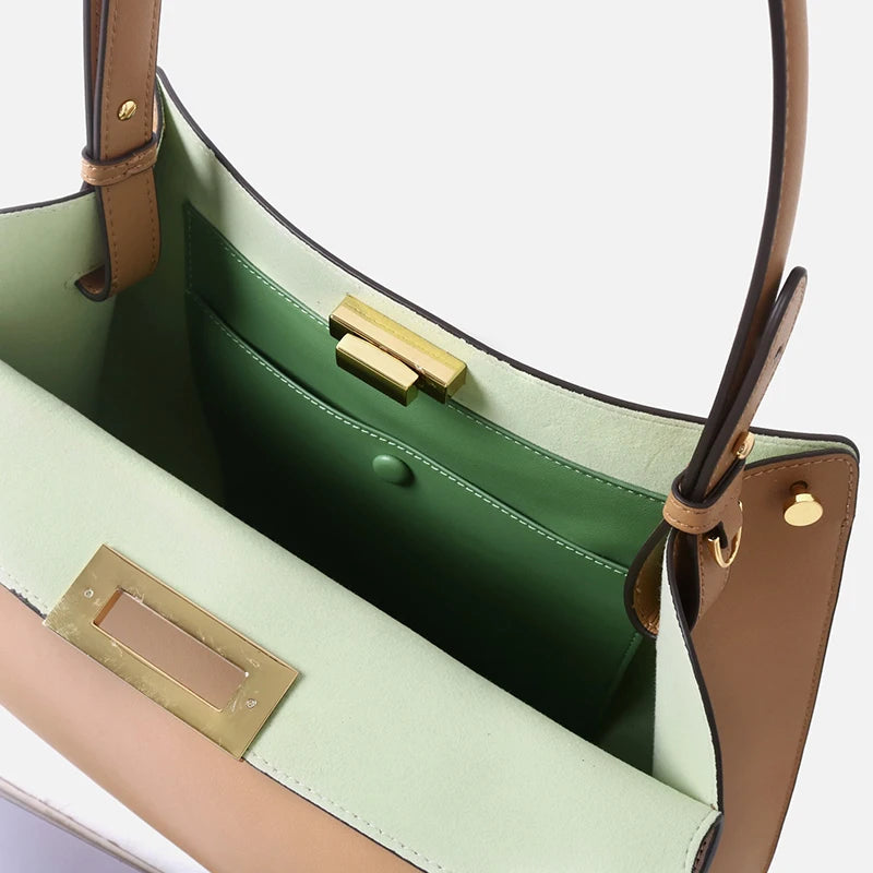 Valentina Siracusa top-handle bag in Apricot, detail