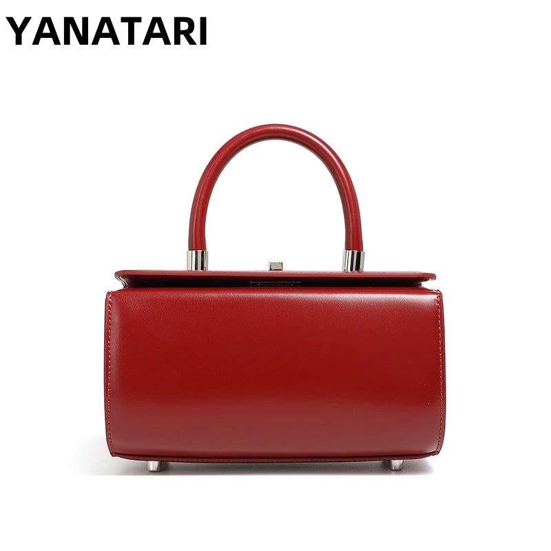 Valentina Palma crossbody bag in Black, front view
