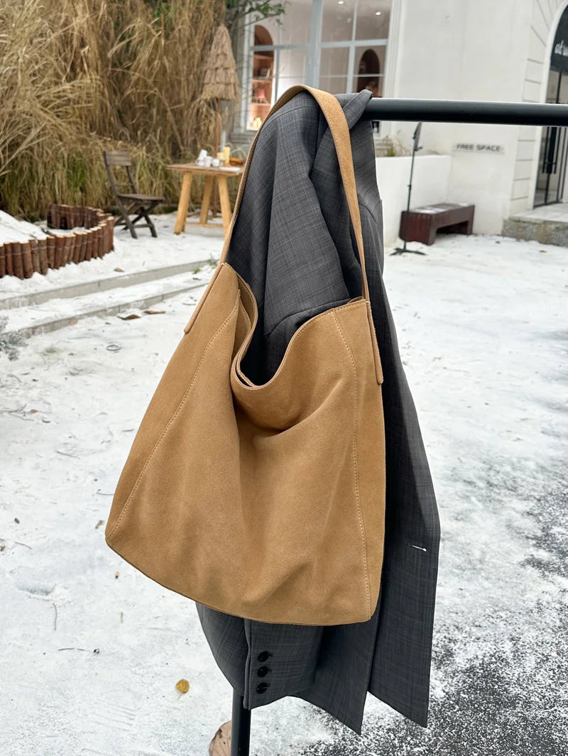 Valentina Fiato bucket bag in Khaki