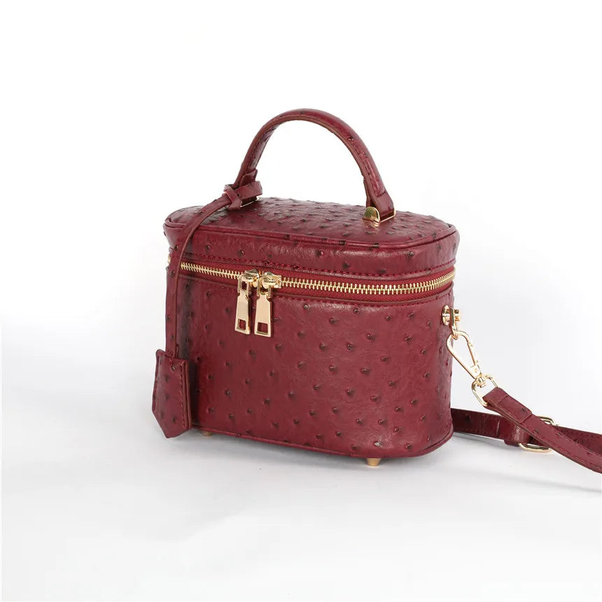 Valentina Brindisi vanity case in Velvet Green, detail