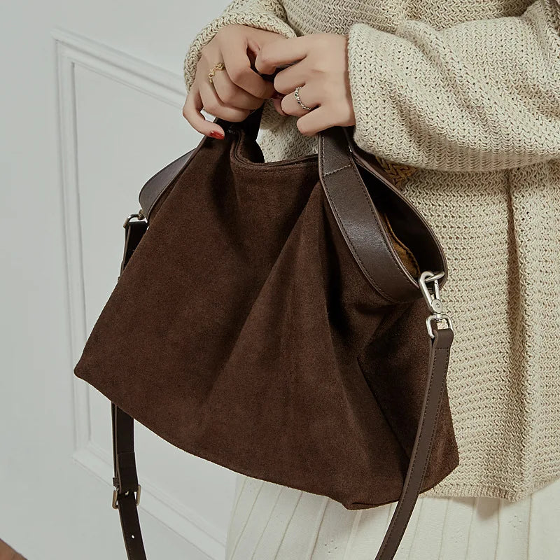 Valentina Forte tote in Brown, detail