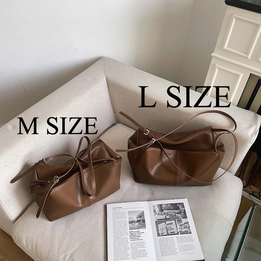 Valentina Velluto Large hobo in Chocolate