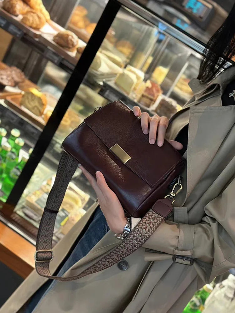 Valentina Cedro crossbody bag in Coffee, back view