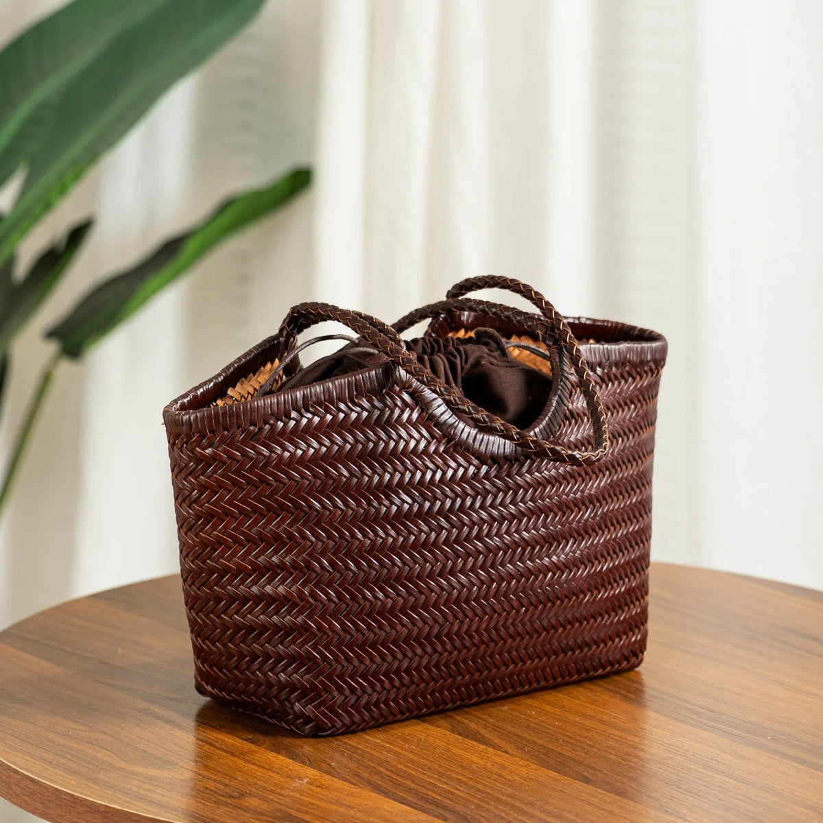 Valentina Matera Small tote in White, interior