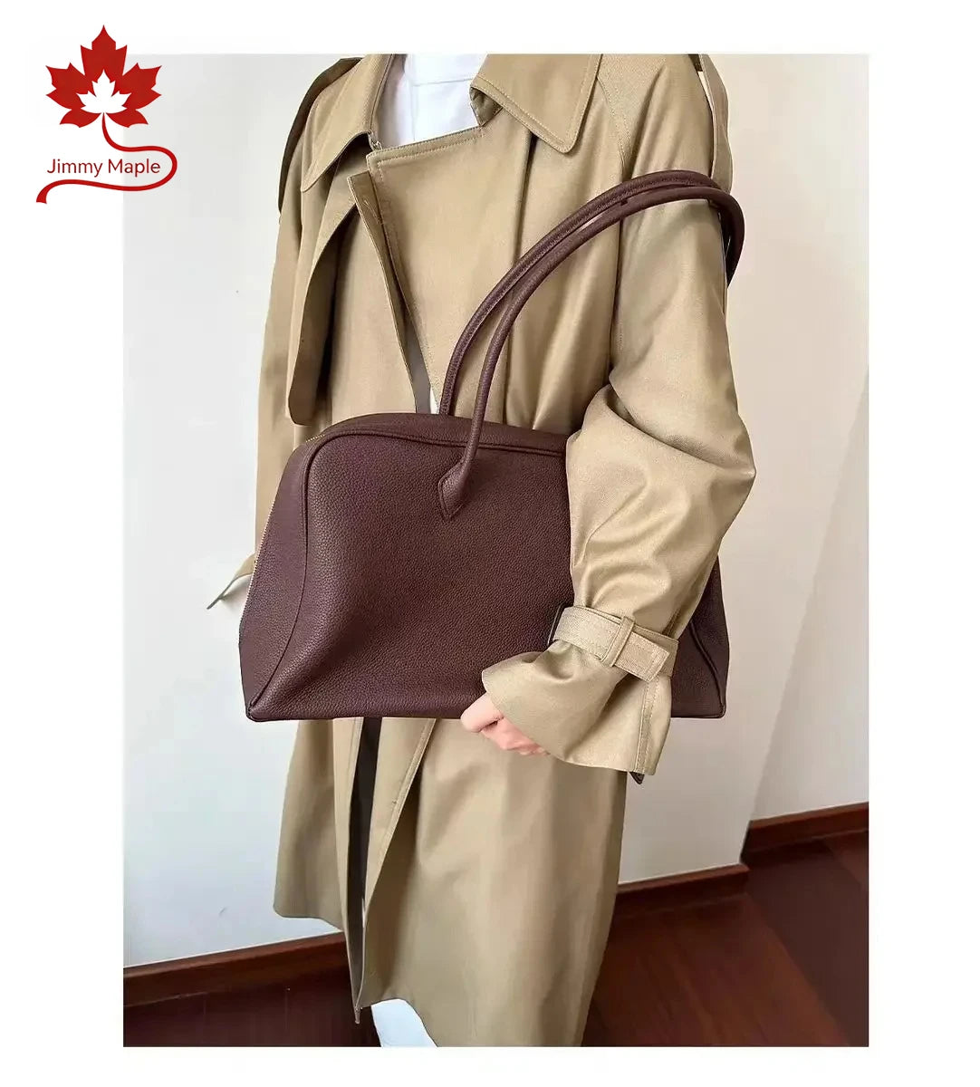 Valentina Ora Large tote in Ebony, worn