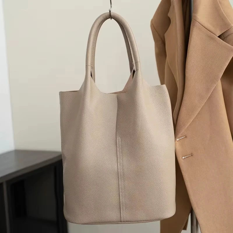 Valentina Arco bucket bag in Burgundy, back view