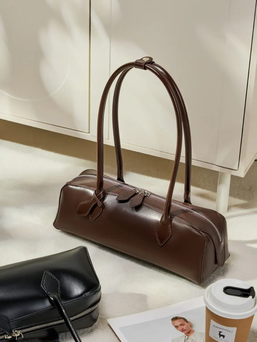 Valentina Linda shoulder bag in Burgundy, interior