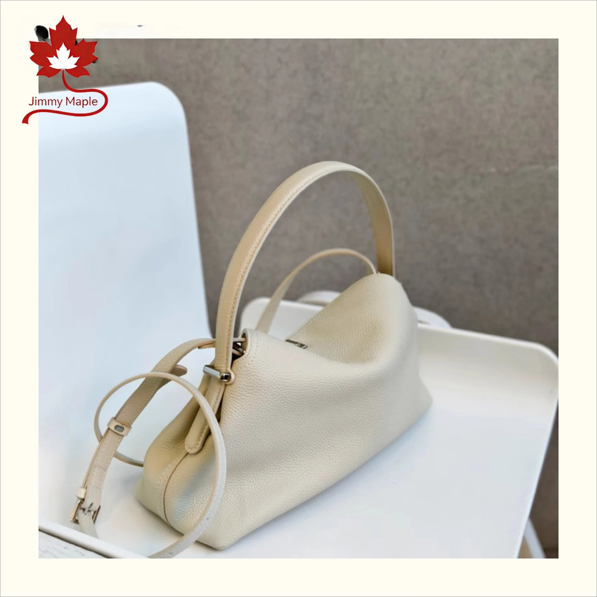Valentina Porto tote in Beige, side view