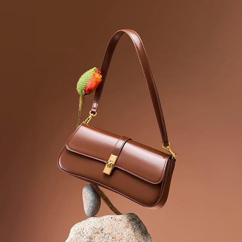 Valentina Tabacco shoulder bag in Coffee, worn