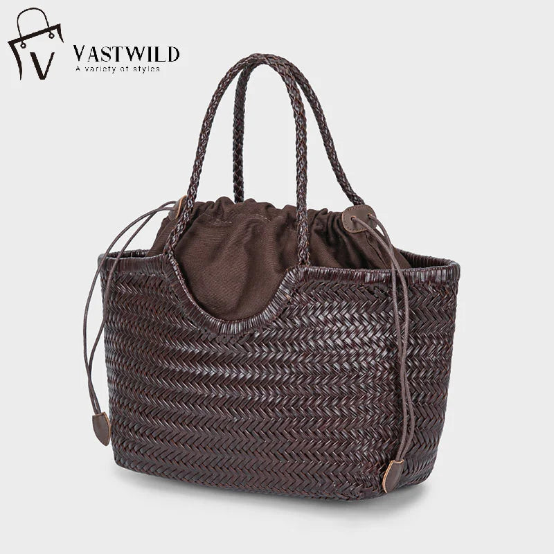 Valentina Gubbio tote in Coffee, front view