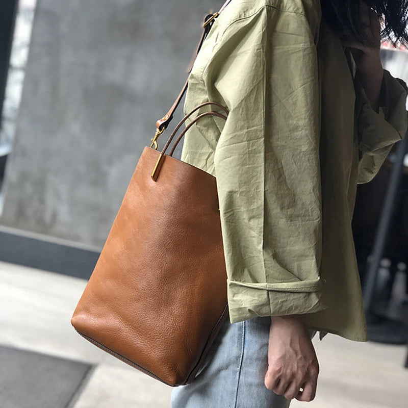 Valentina Verona top-handle bag in Coffee, side view