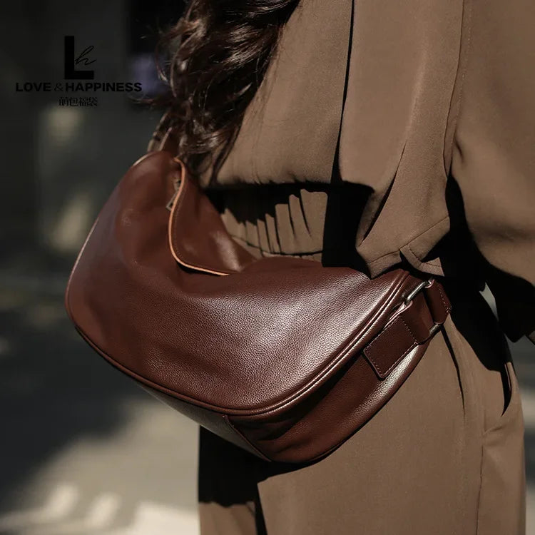 Valentina Zona saddle bag in Coffee, side view
