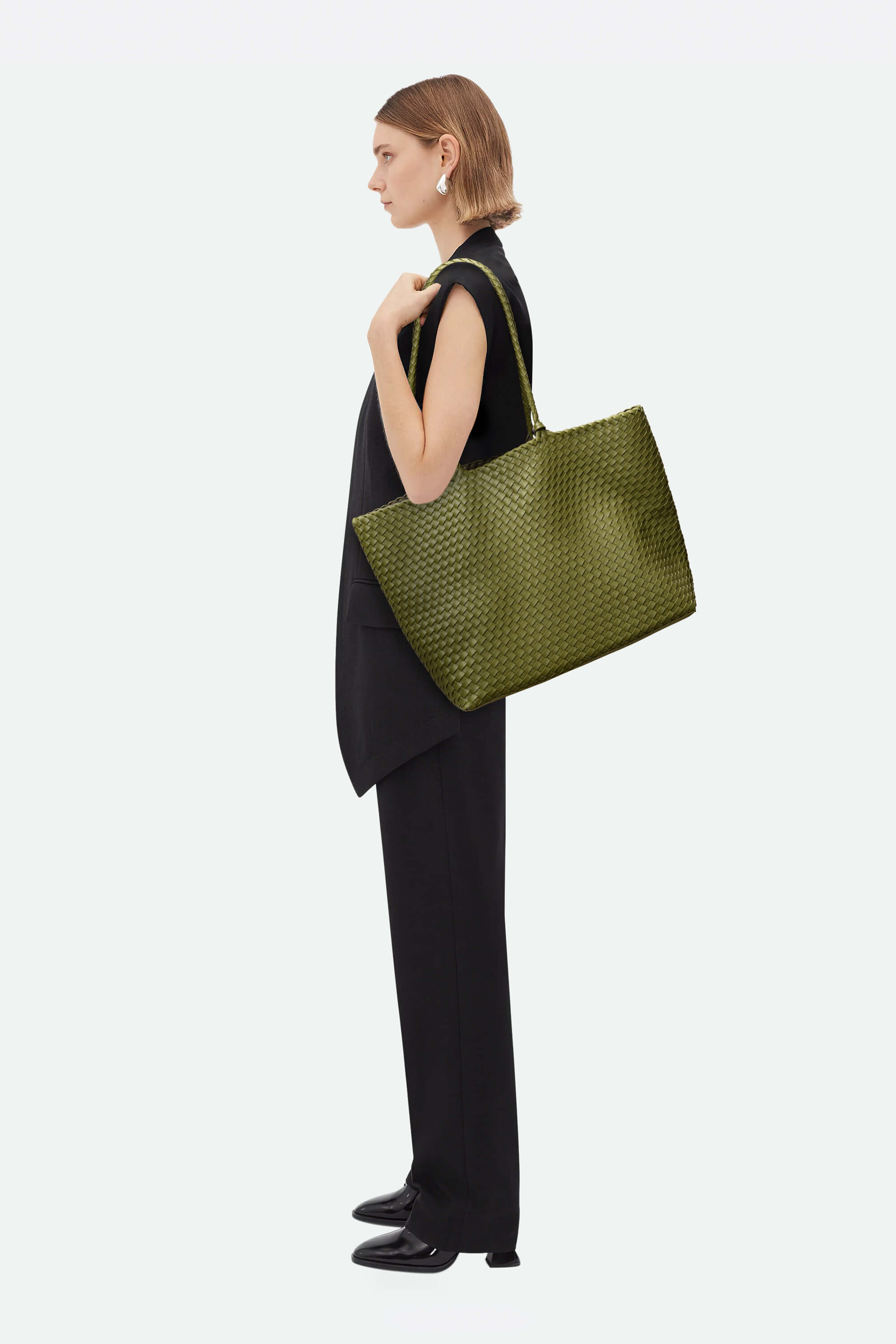 Womens_Green_Tote_Bag_Model_Side