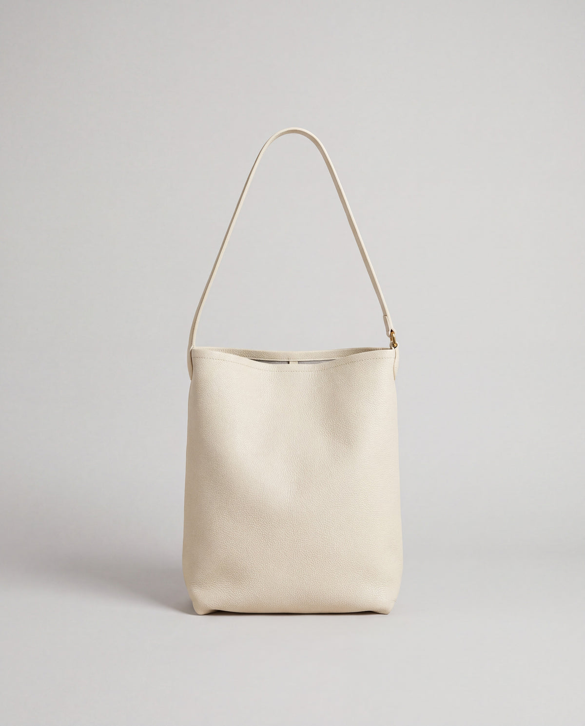 Aria Large bag in Cream – front view