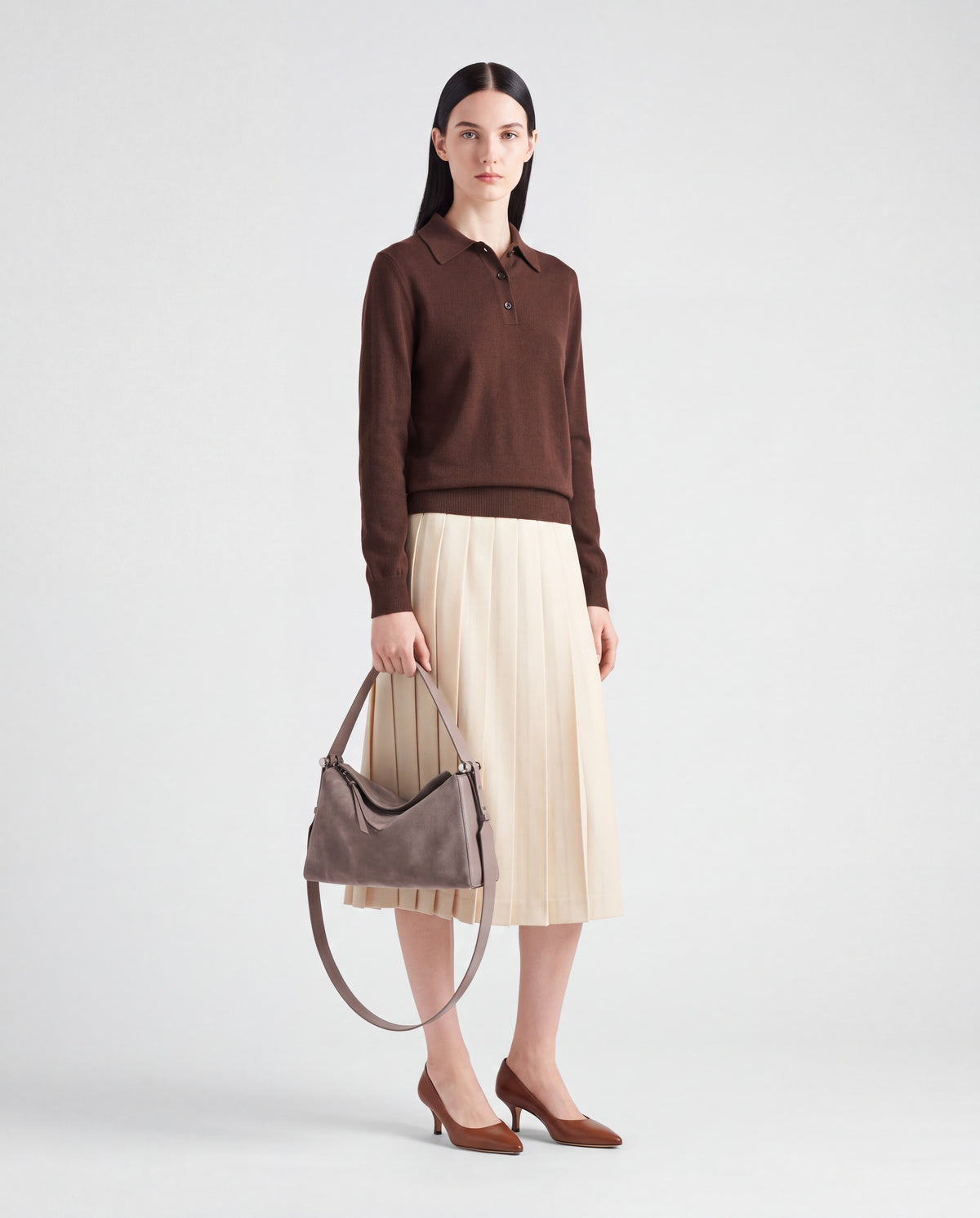 Asti bag in Grey – worn by model, full length