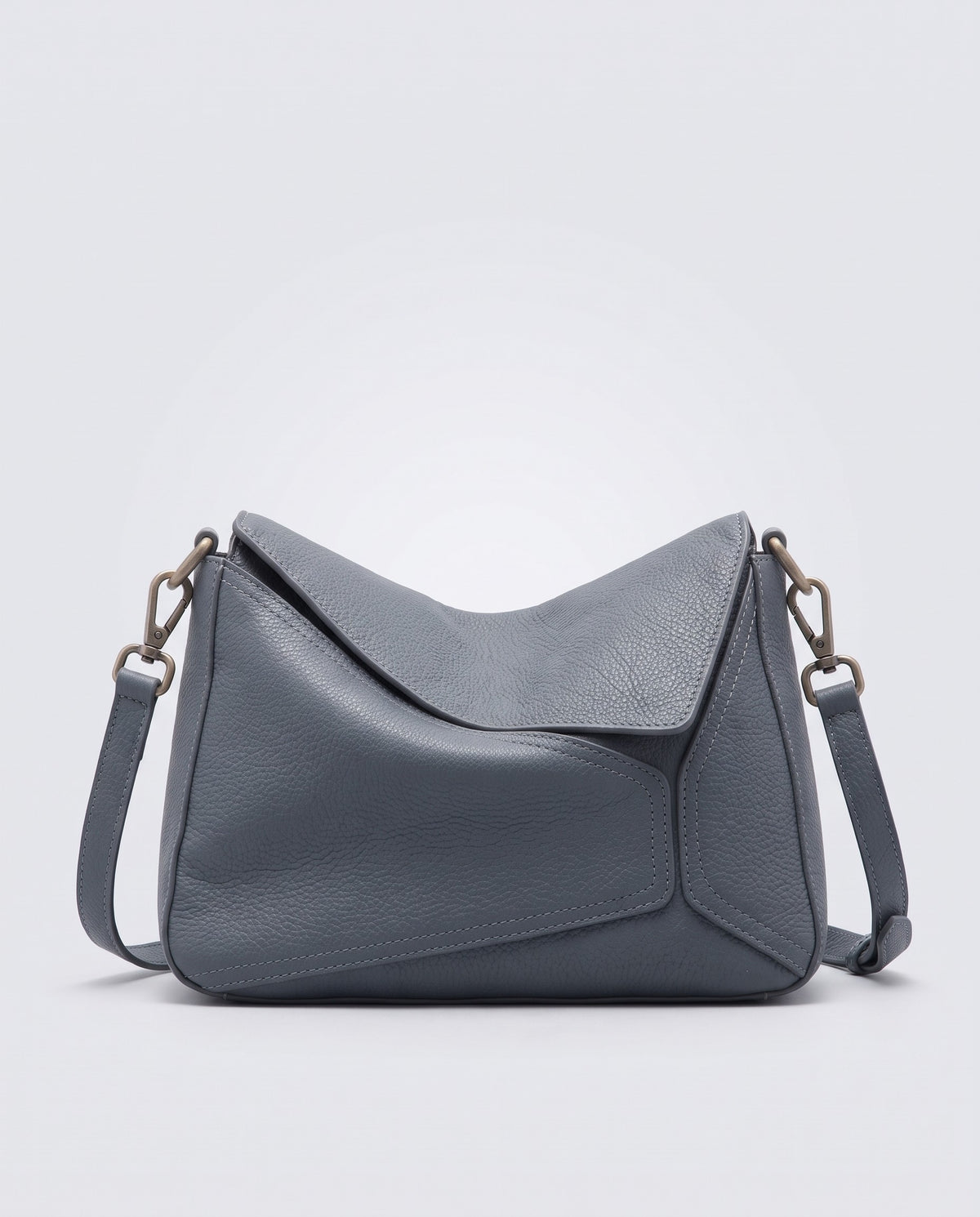 Camogli pebbled leather shoulder bag in Slate – front view
