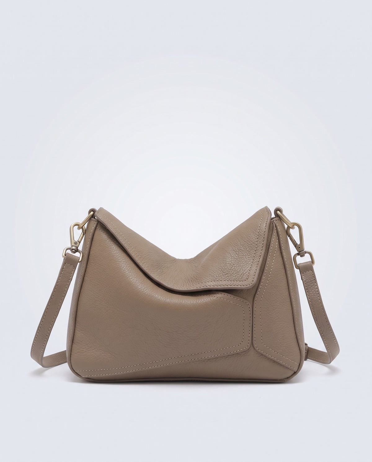 Camogli pebbled leather shoulder bag in Taupe – front view