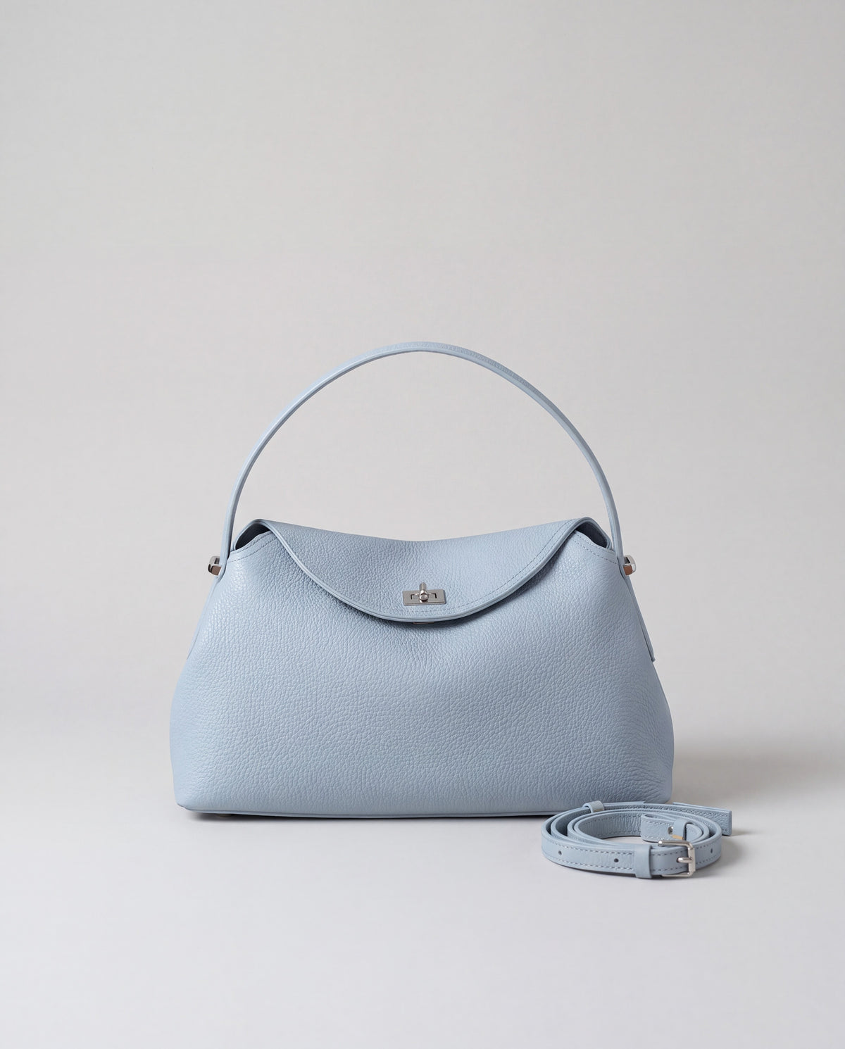 Corda bag in Sky – front view