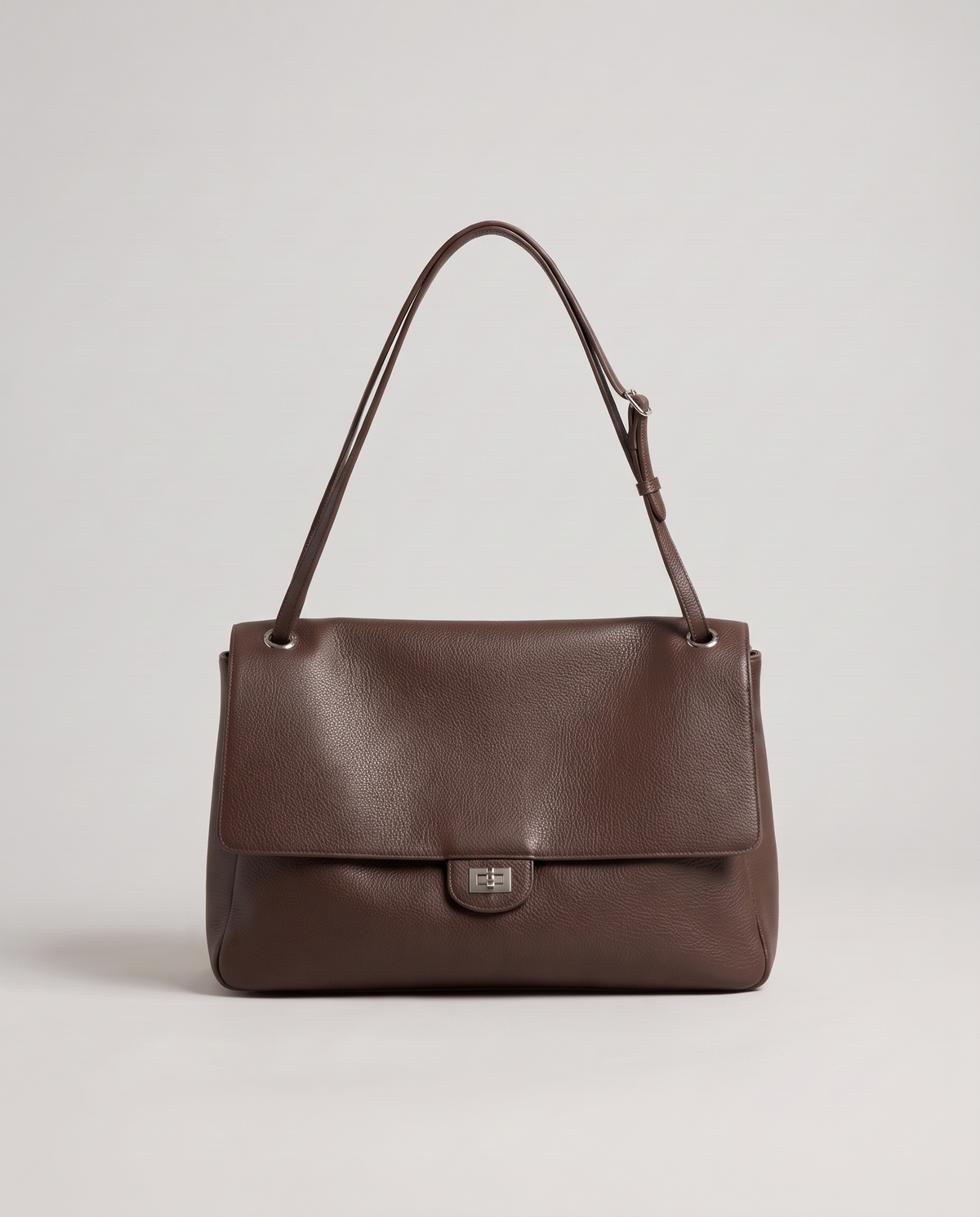 Fiume leather shoulder bag in brown, front view