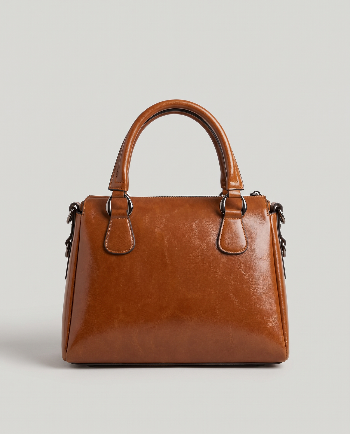Harlow leather handbag in Brown – back view