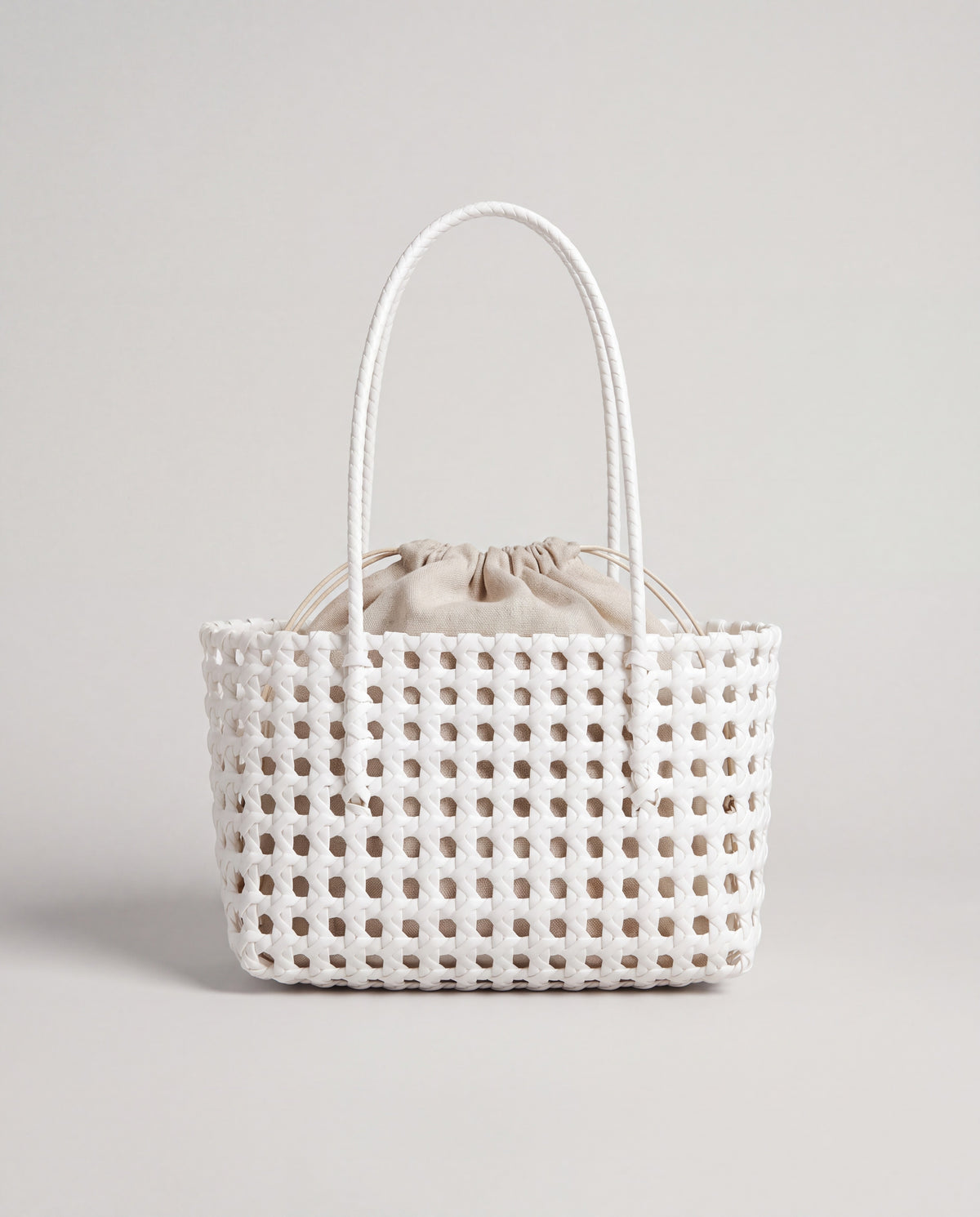 Lattice bag in White – front view