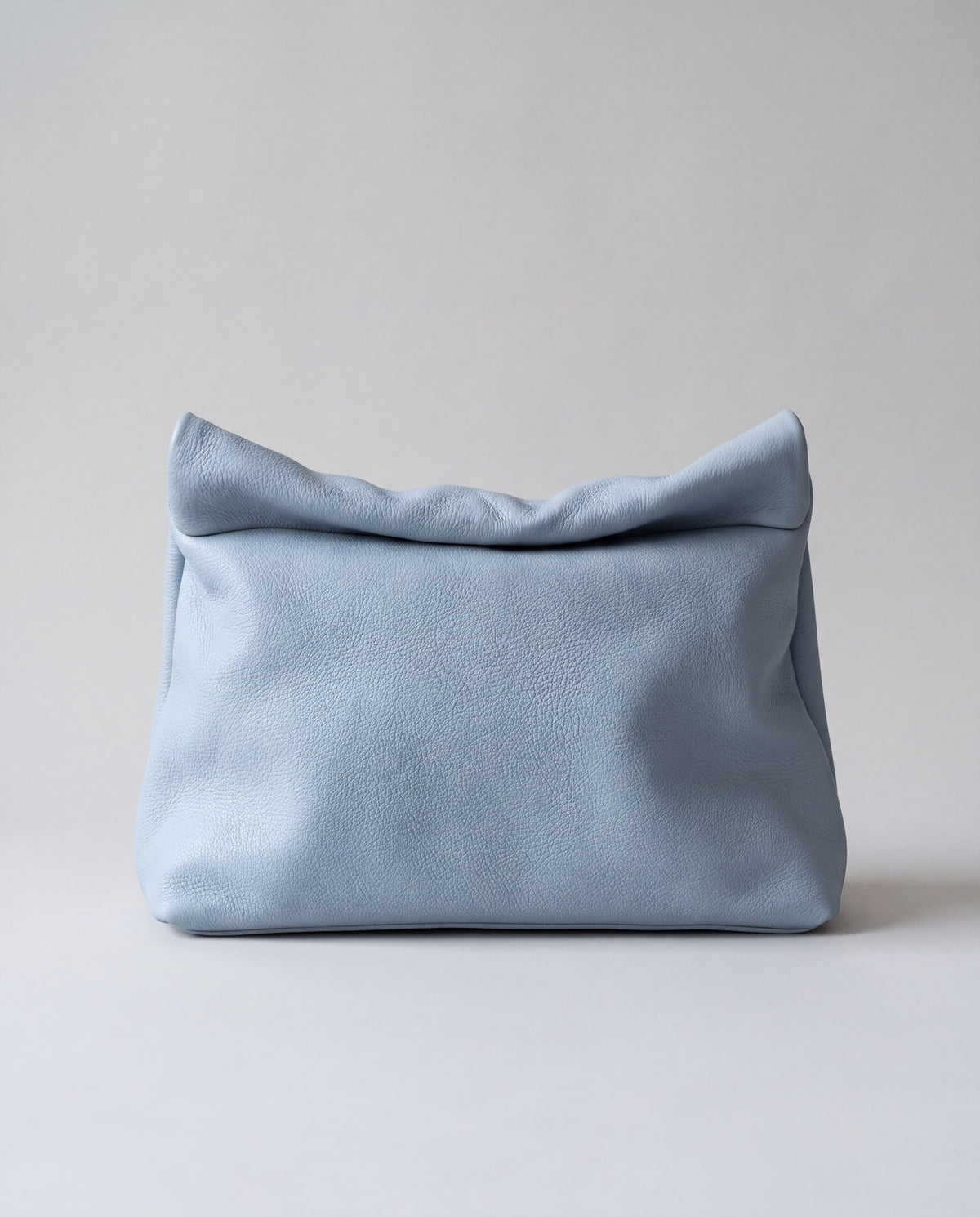 Lido bag in Sky – front view