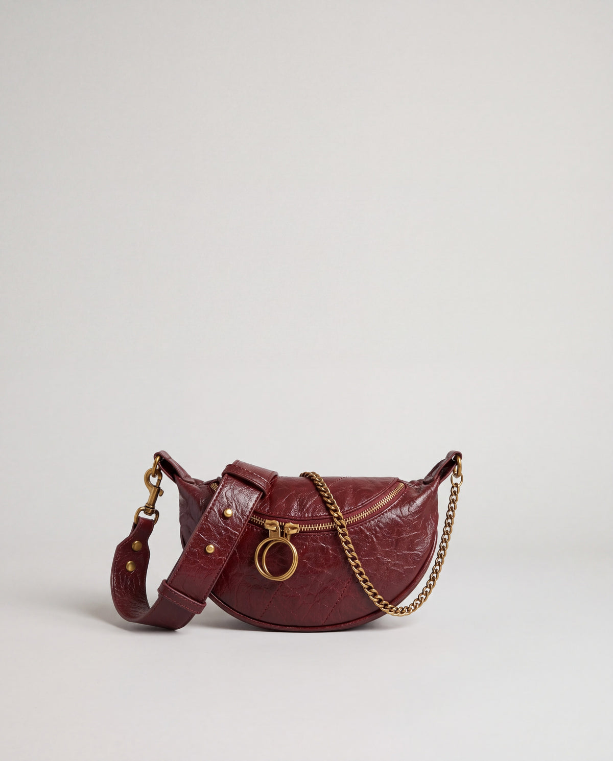 Luna bag in Red – front view