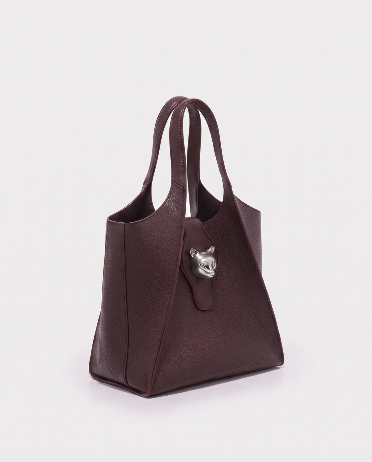 Onda leather tote in Burgundy – three-quarter view