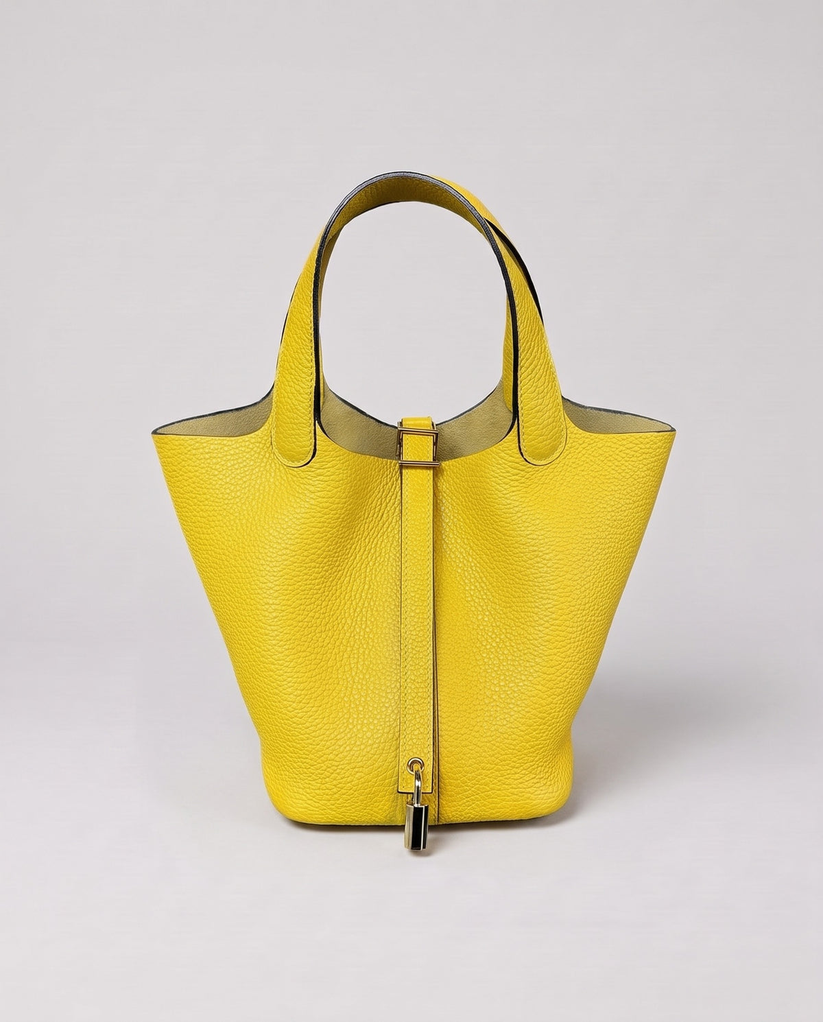 Valentina Ostuni Large bag in Yellow, front view