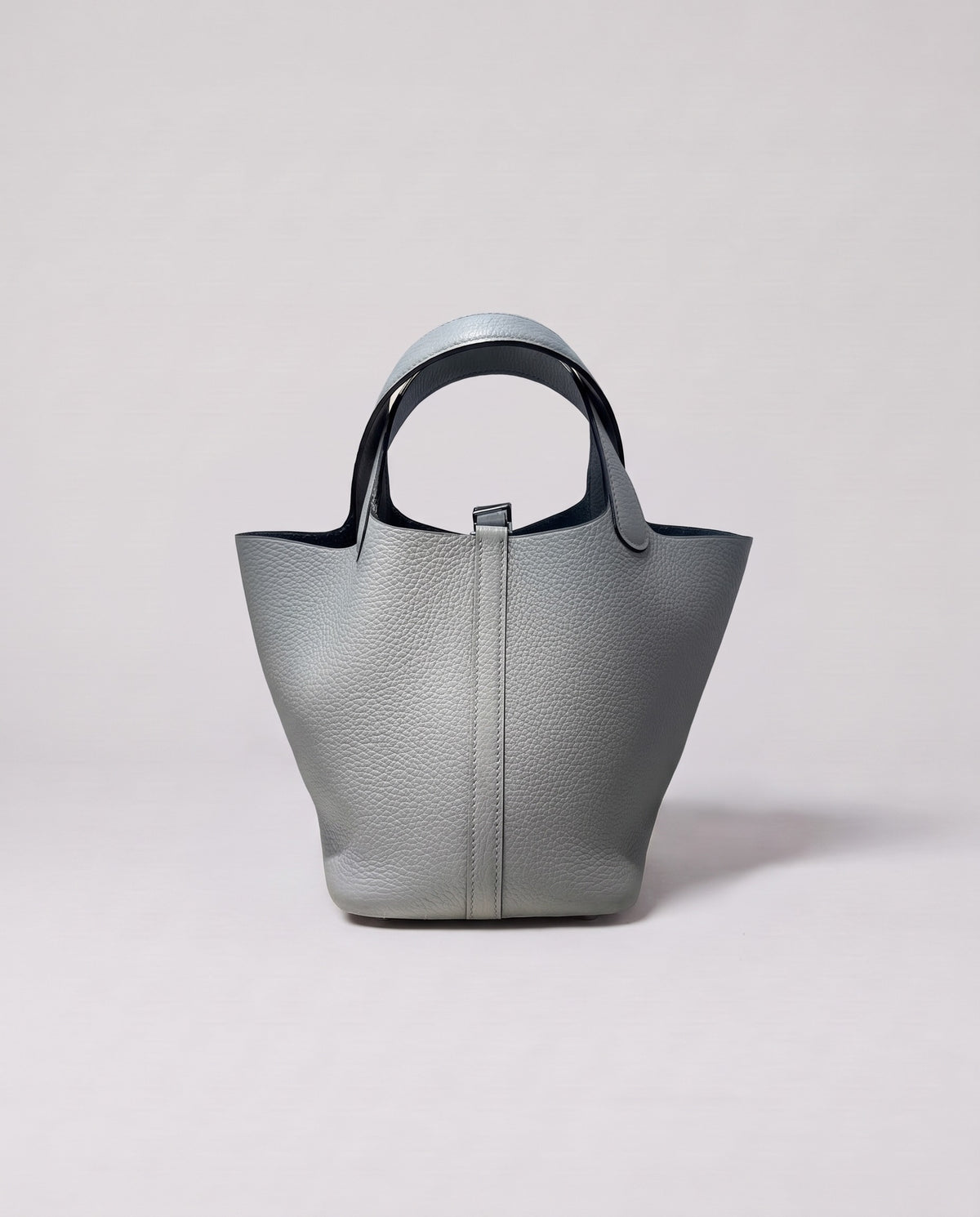Valentina Ostuni Small bag in Silver, front view