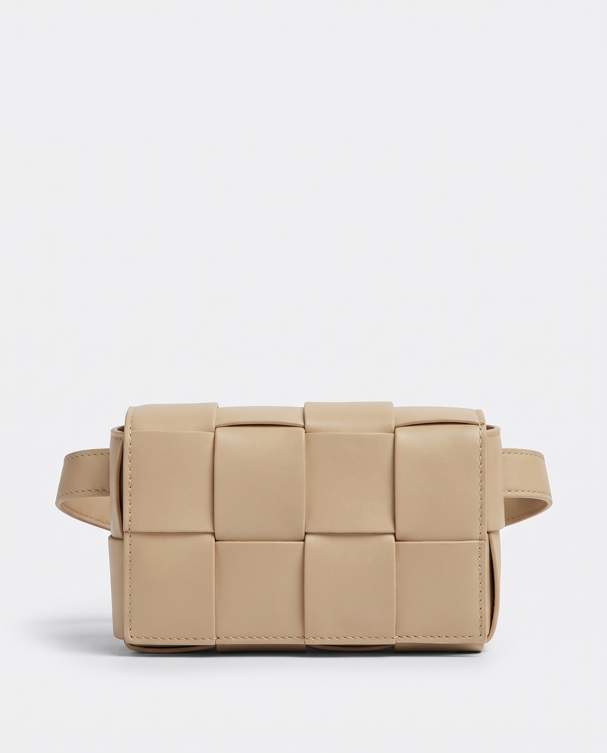 Cassette padded woven leather belt bag in Beige – front view