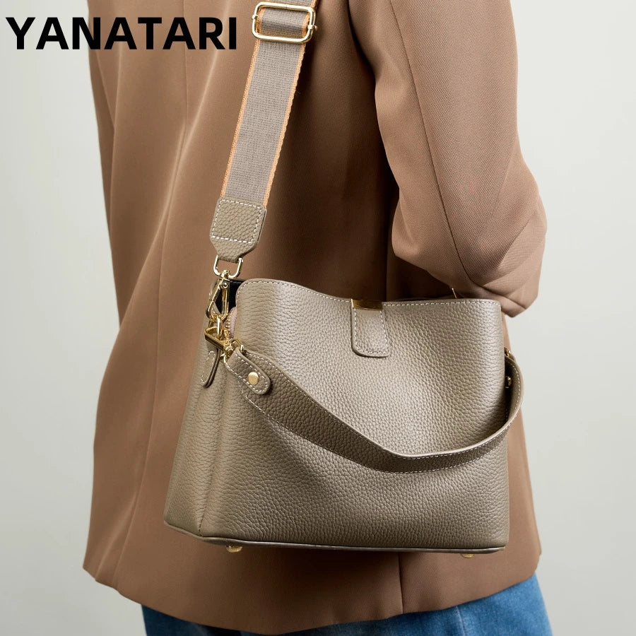 Valentina Tempo crossbody bag in White, front view