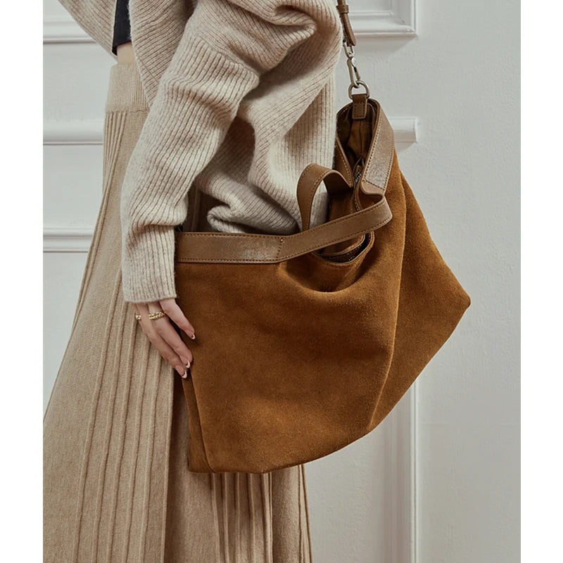 Valentina Trento hobo in Brown, side view