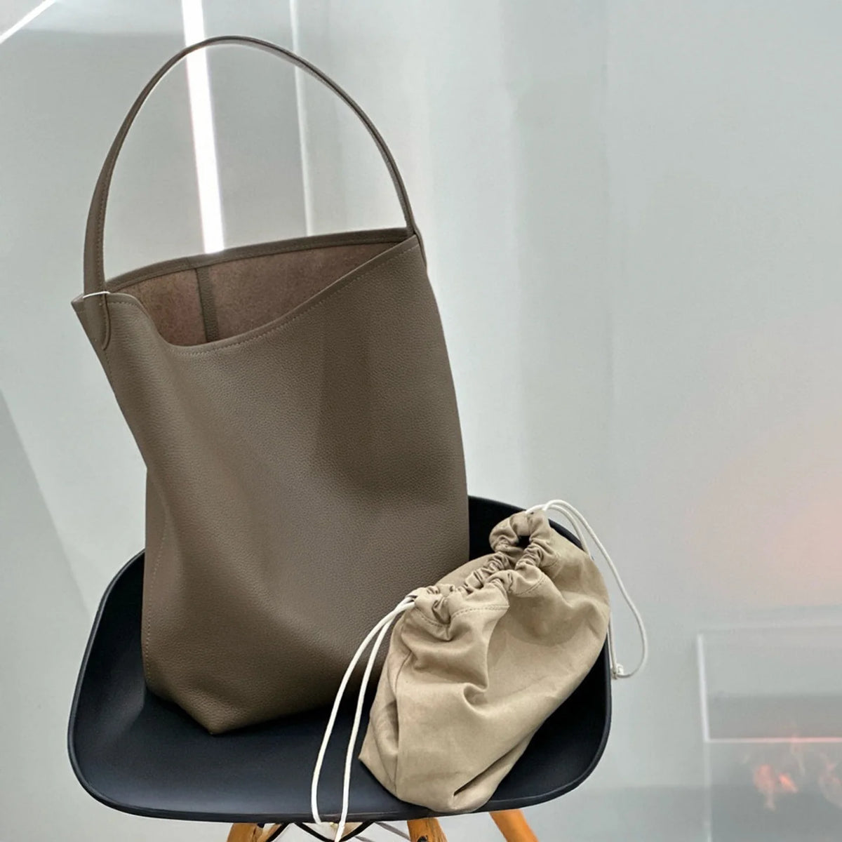 Valentina Aria Large bucket bag in Khaki
