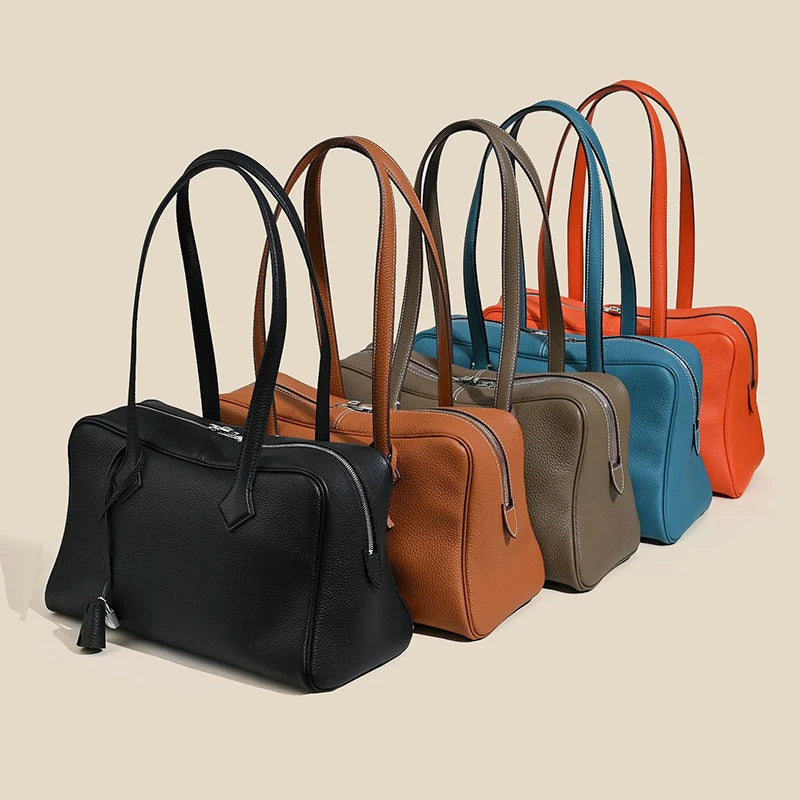 Valentina Rosa Large tote in White, side view