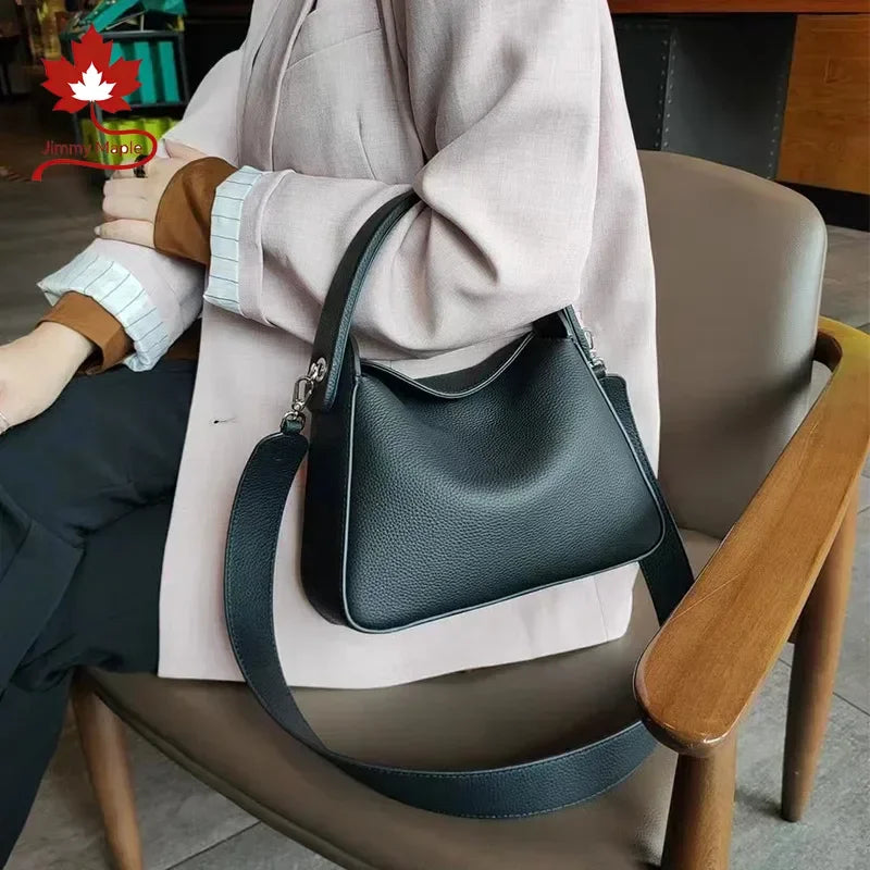 Valentina Quarzo tote in Ivory, back view