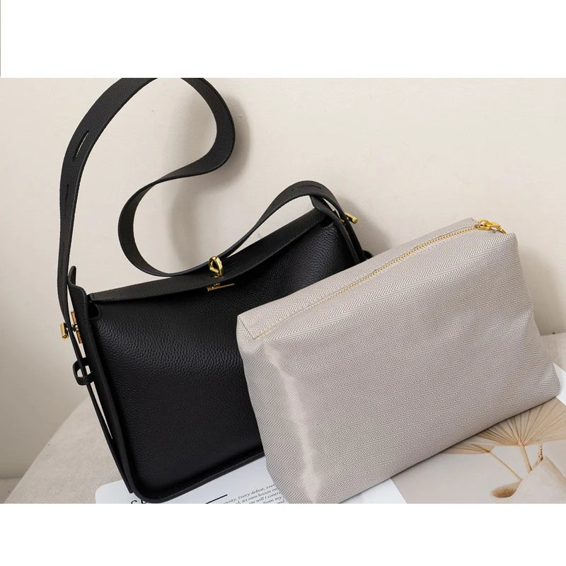 Valentina Asti tote in Elephant Grey, back view
