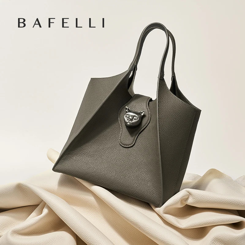 Valentina Onda tote in Black, front view