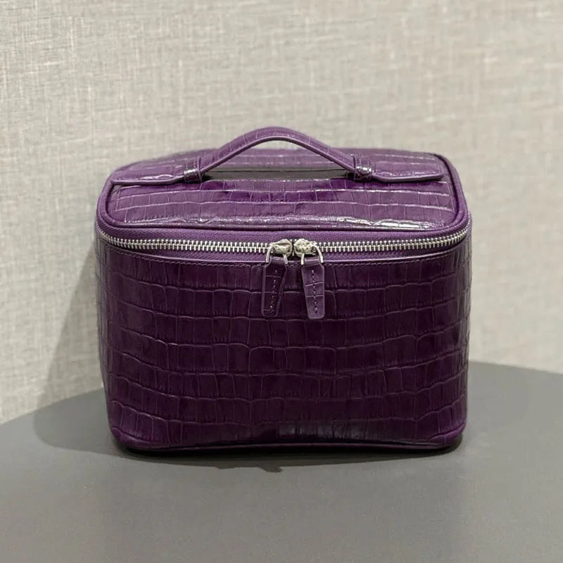 Valentina Bellagio vanity case in Violet