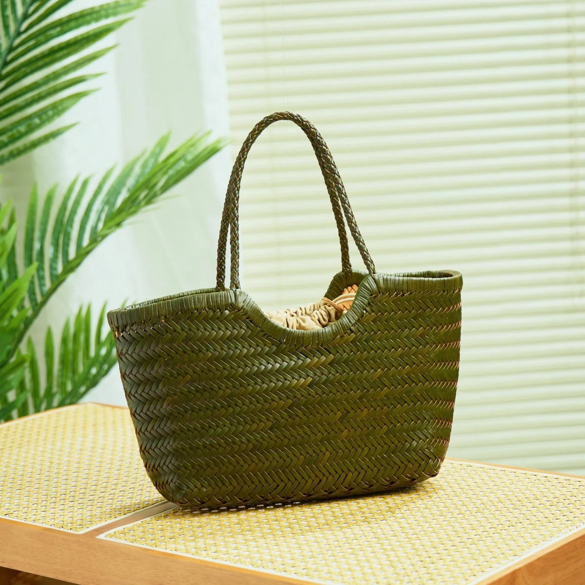 Valentina Matera Small tote in Yucca