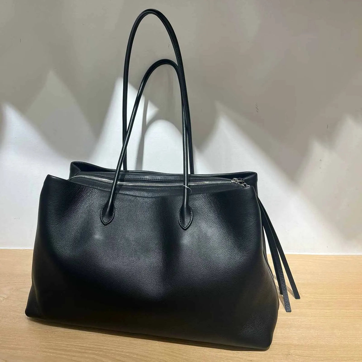 Valentina Nebbia tote in Black