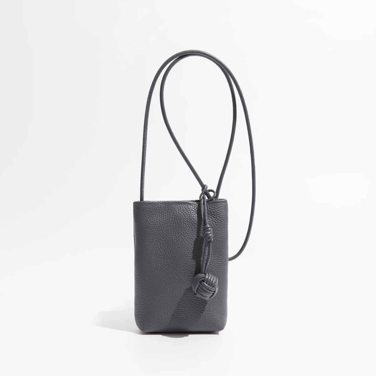 Valentina Cara pouch in Asphalt