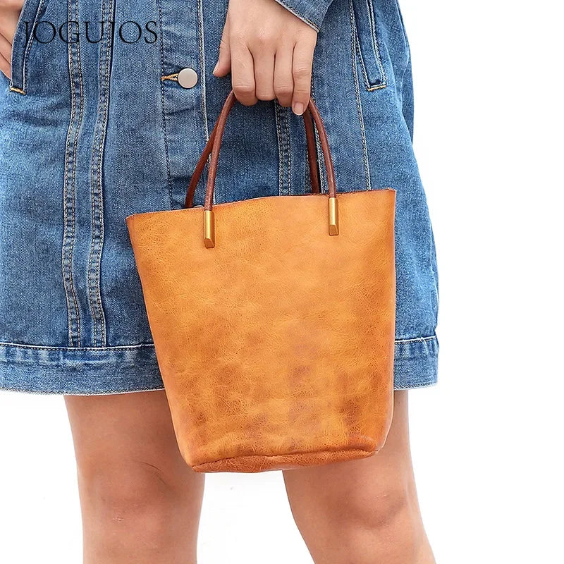 Valentina Malva crossbody bag in Terracotta, detail