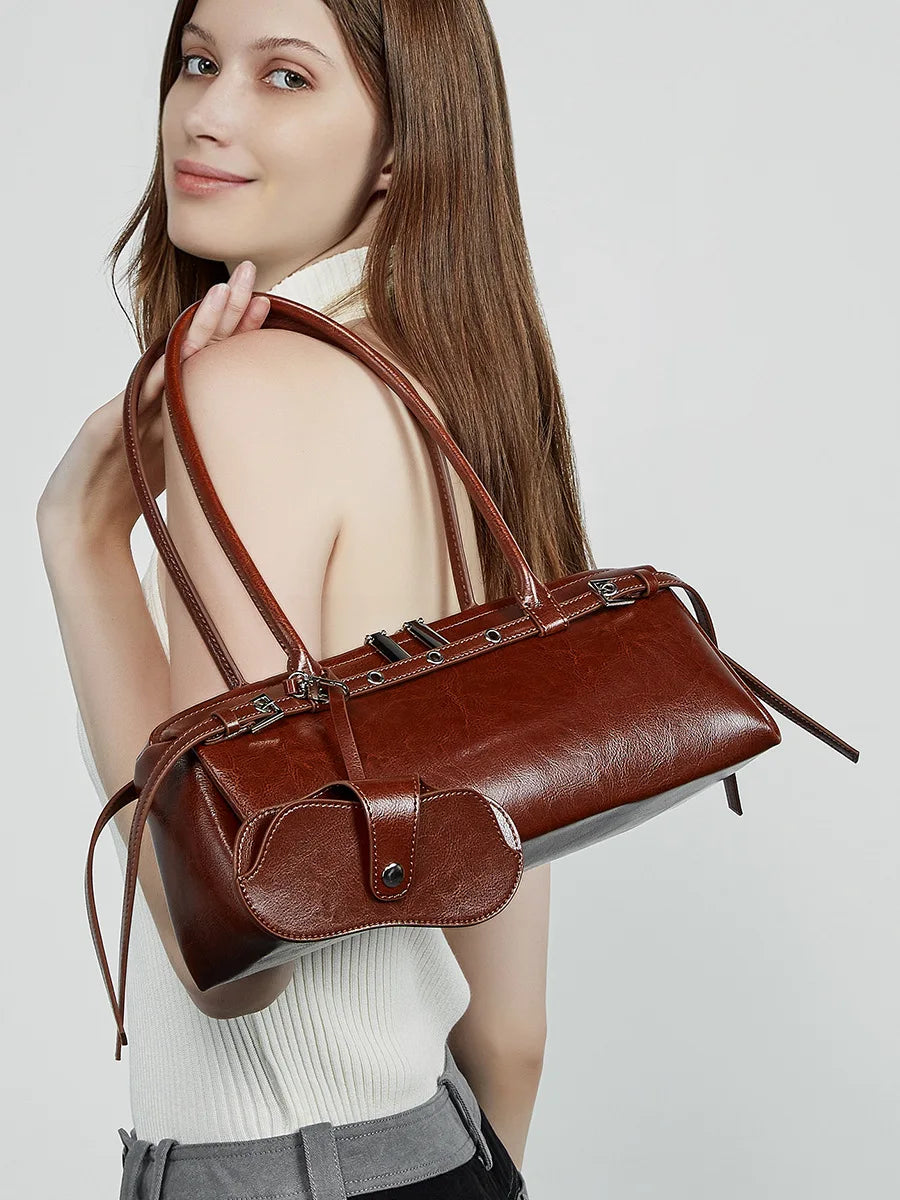 Valentina Riva shoulder bag in Coffee, interior