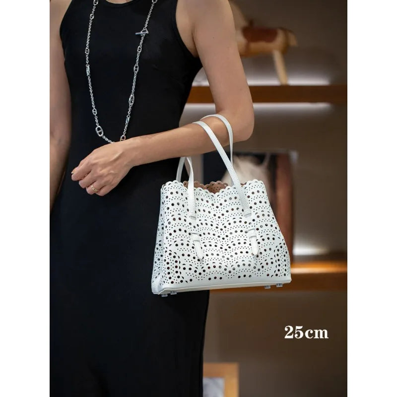 Valentina Urbino Large tote in White, interior