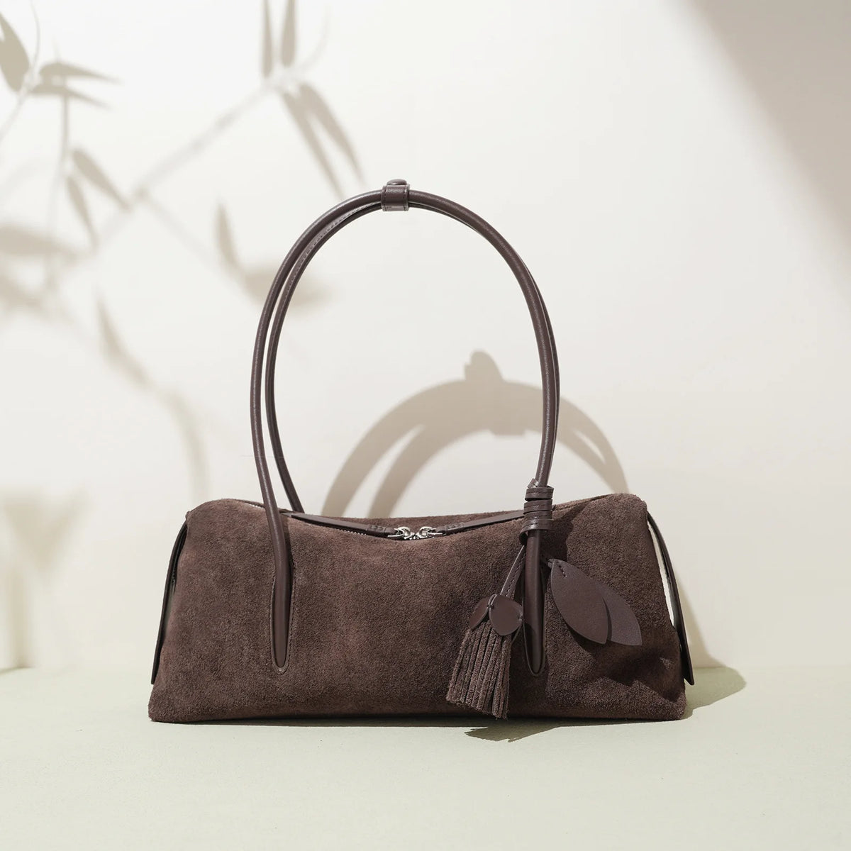 Valentina Isola tote in Sand, front view